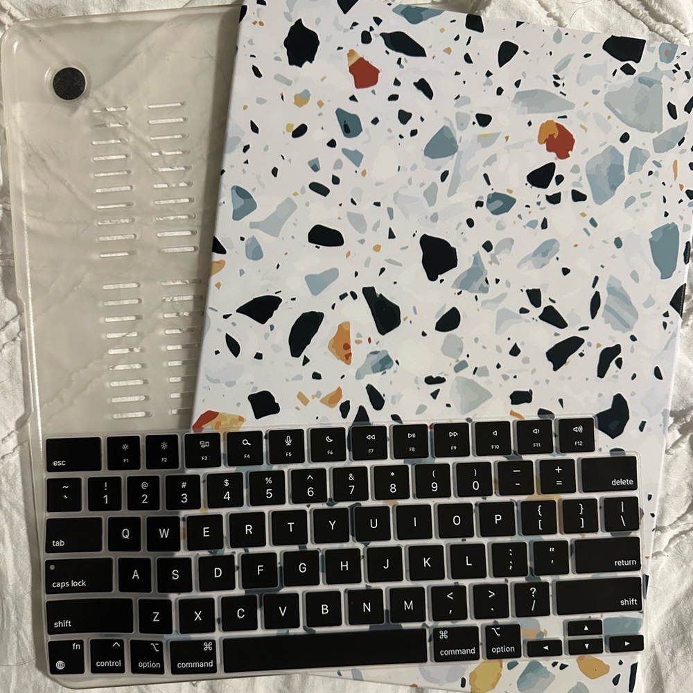 2022 MacBook Air case